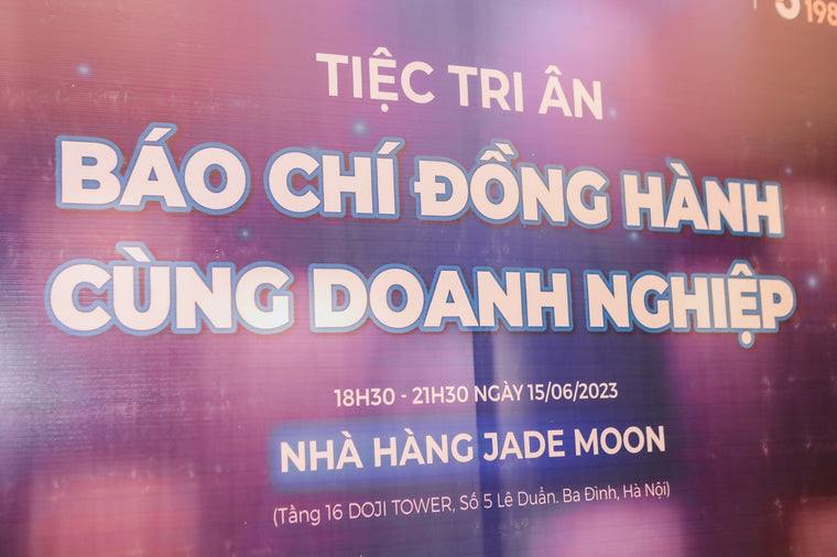 Oud Vietnam joins press appreciation event with enterprises.