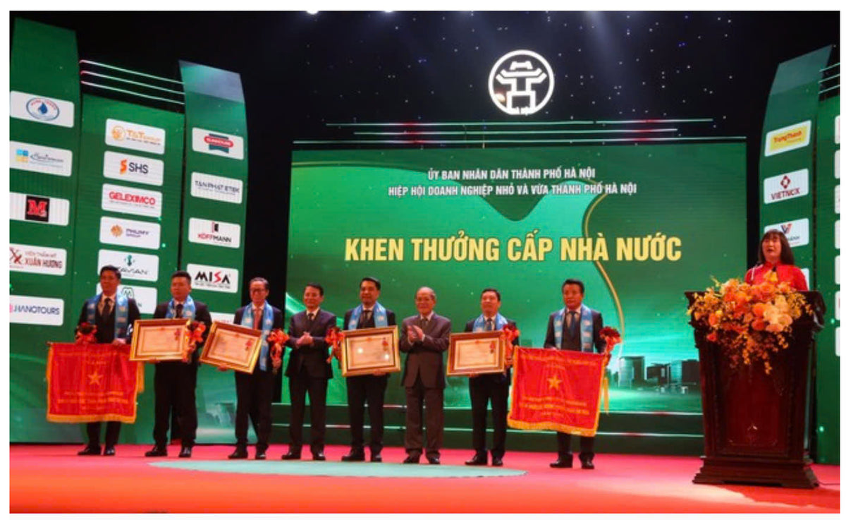 Oud Vietnam proudly participates in Thang Long Entrepreneurs and Enterprises Honoring Ceremony 2024