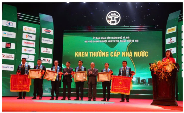 Oud Vietnam proudly participates in Thang Long Entrepreneurs and Enterprises Honoring Ceremony 2024