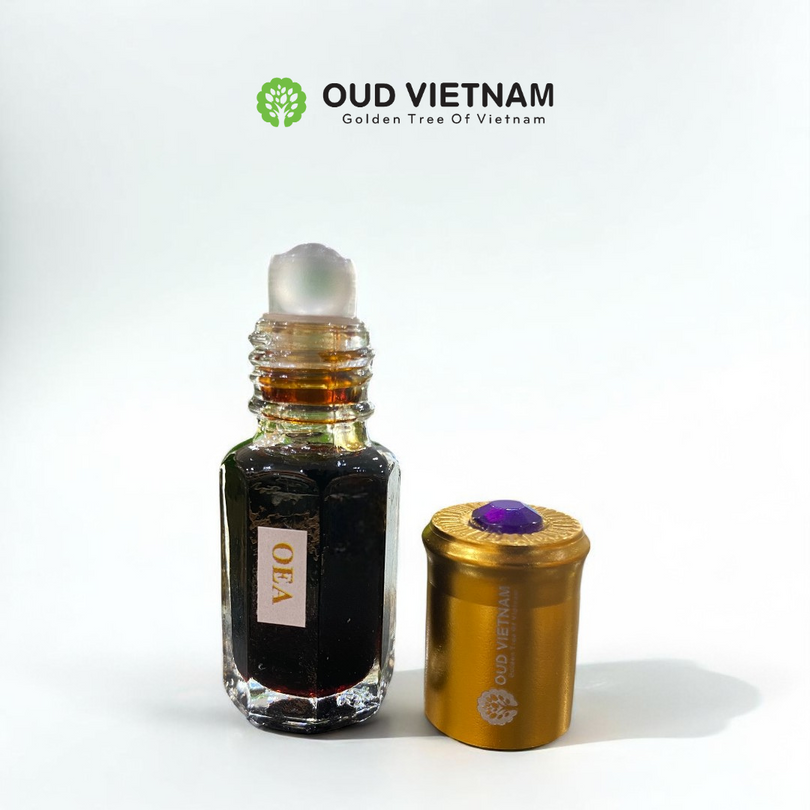 Oud Wood Essential oil Grade A – OEA (3ml)