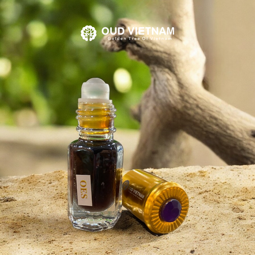 Oud Wood Essential oil Grade super Special – OES (3ml) image 2