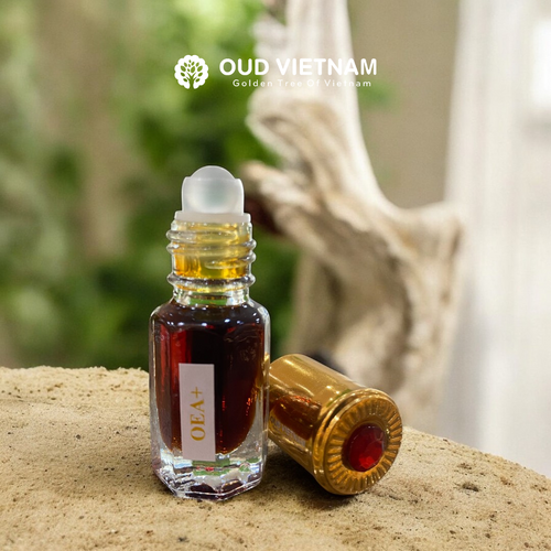 Oud Wood Essential oil Grade A – OEA+ (3ml) image 2