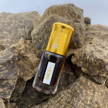 Oud Wood Essential oil Grade A – OEA+ (3ml) image 3